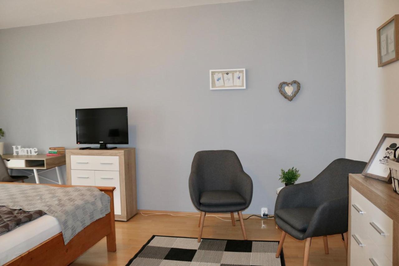 Szabadsag Apartman ペーチ エクステリア 写真