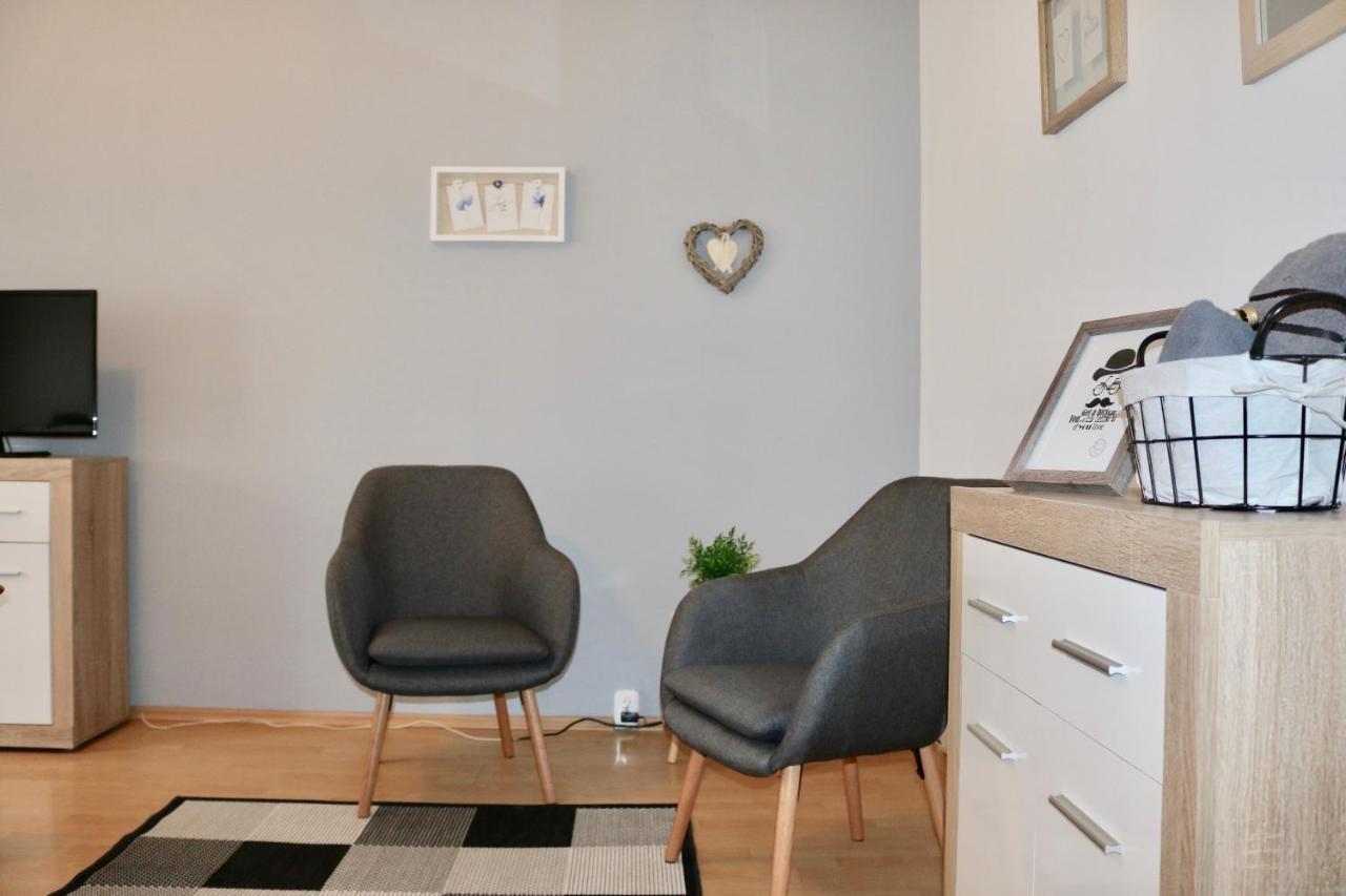 Szabadsag Apartman ペーチ エクステリア 写真