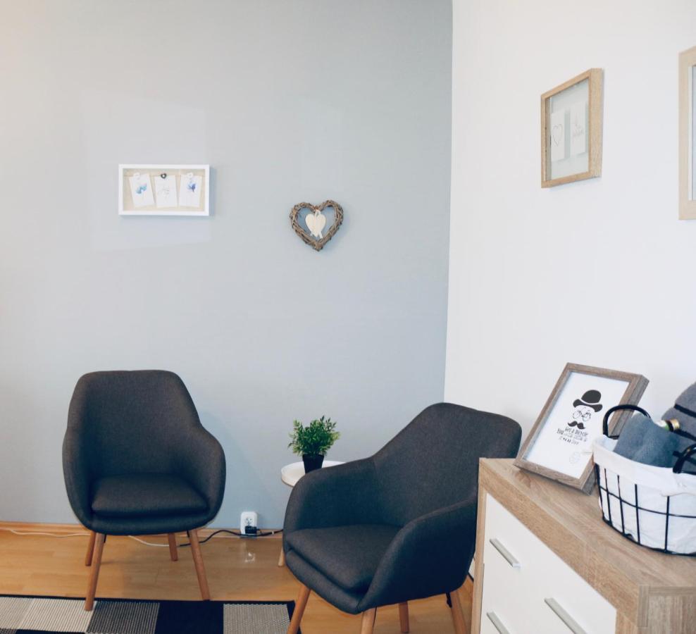 Szabadsag Apartman ペーチ エクステリア 写真
